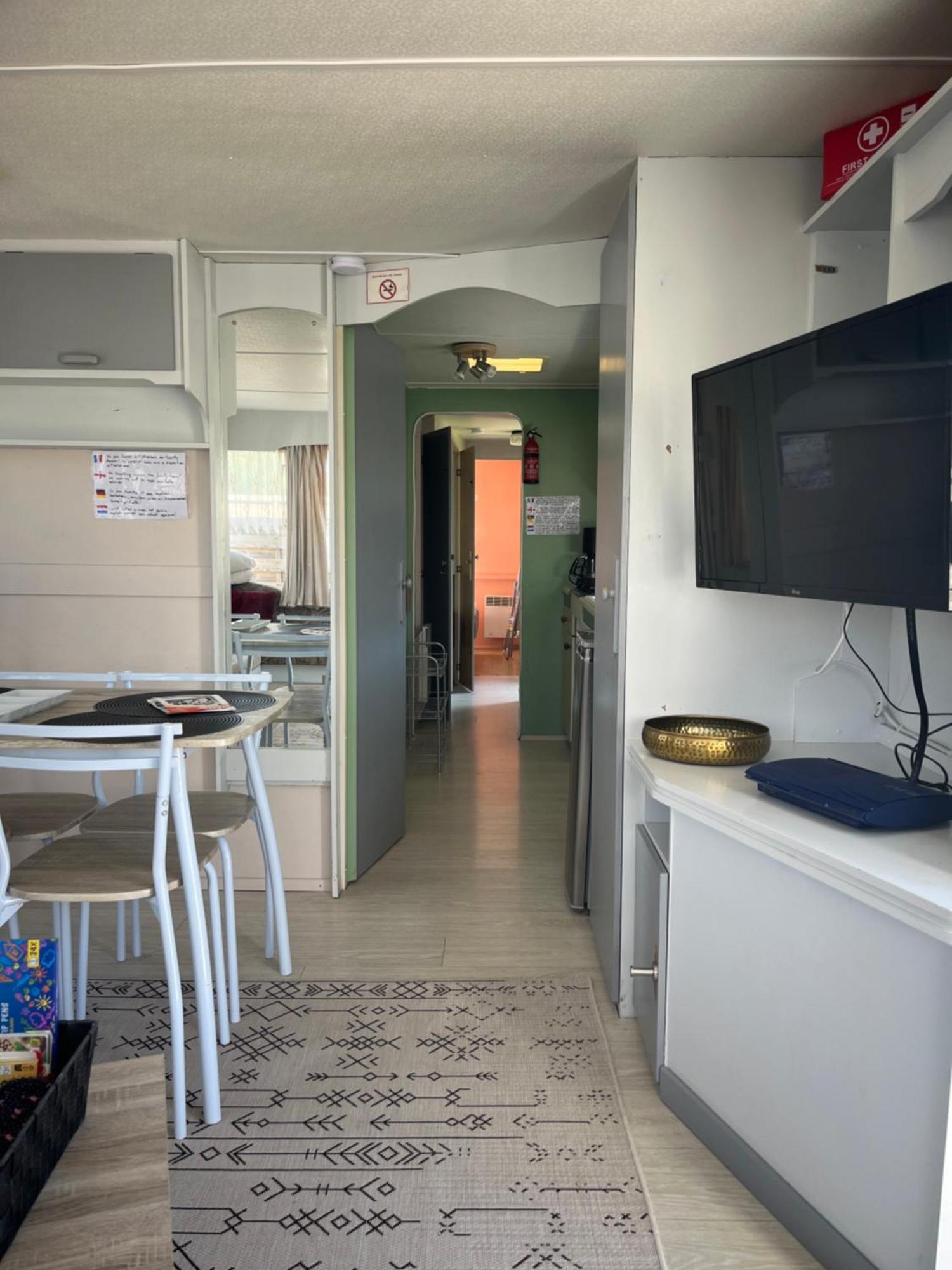 Le Familly Team Hotel Ardres Екстериор снимка